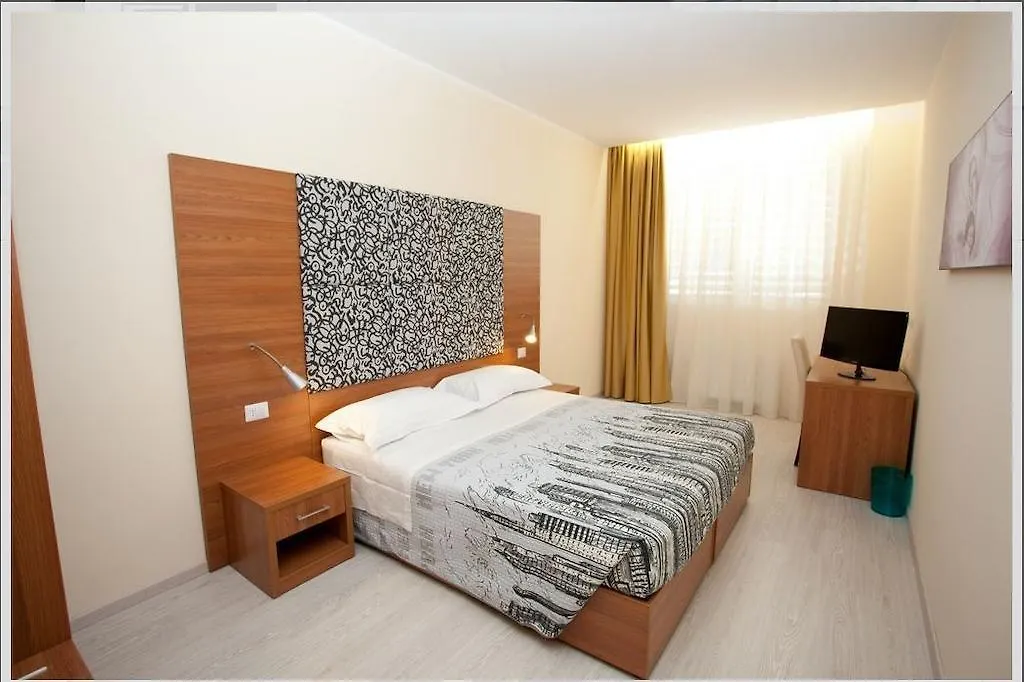 Hotel Elys Pieve Emanuele